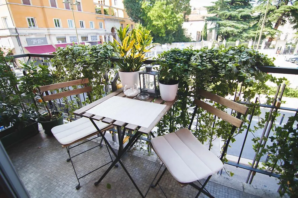 B&B Happiness - City Center Verona Italy