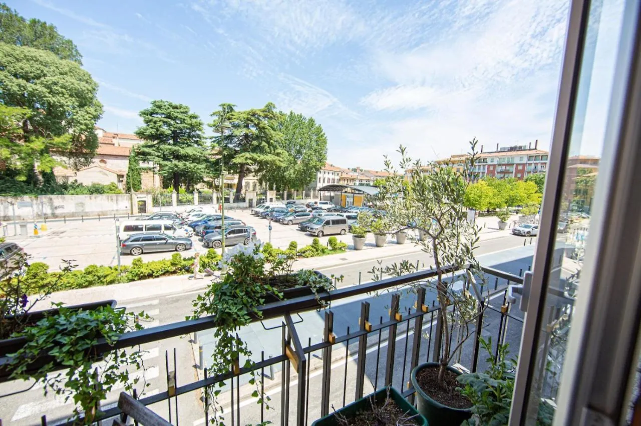 B&B Happiness - City Center location