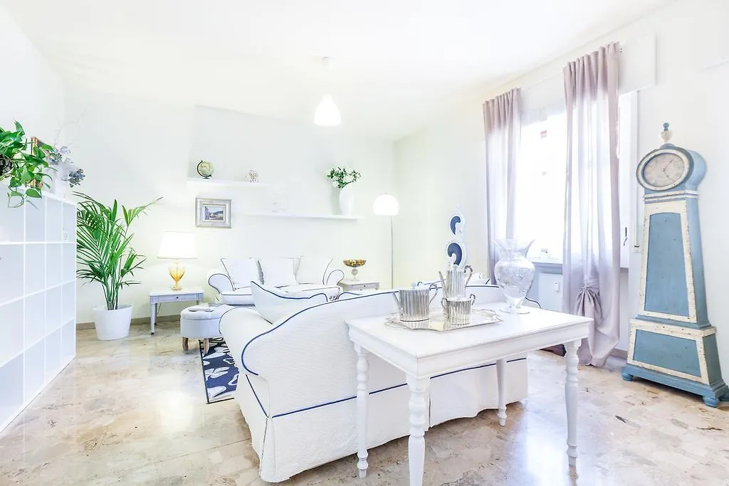 B&B Happiness - City Center Verona Bed & Breakfast