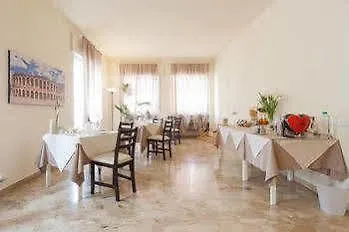 B&B Happiness - City Center Verona 0*,