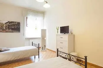 B&B Happiness - City Center Verona Bed & Breakfast
